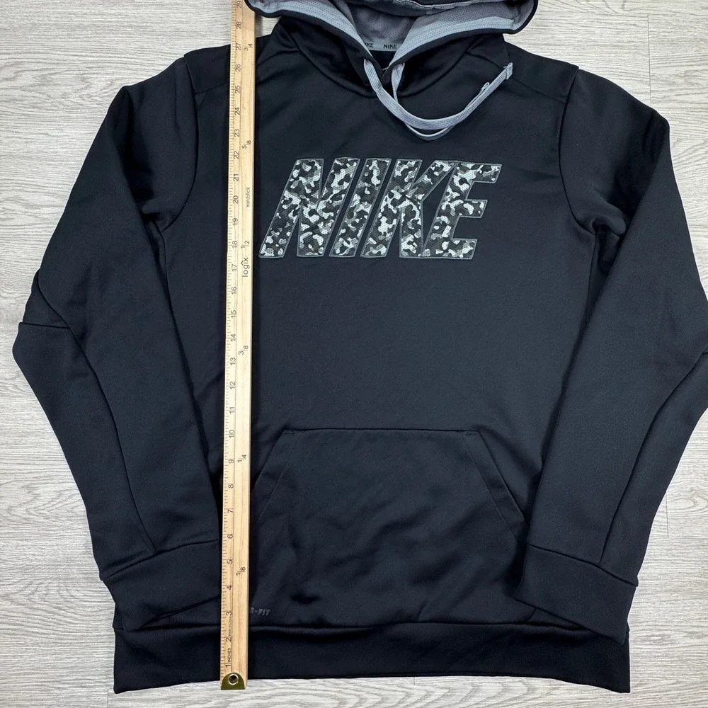 Nike *orders ship
